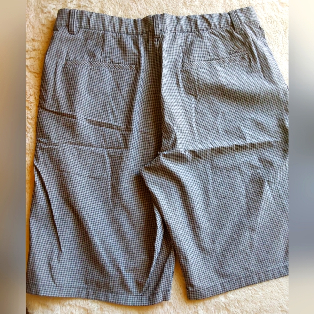 🌺 Men's Nearly New Adidas Stretch Gray Checkered Shorts - Picture 5 of 8